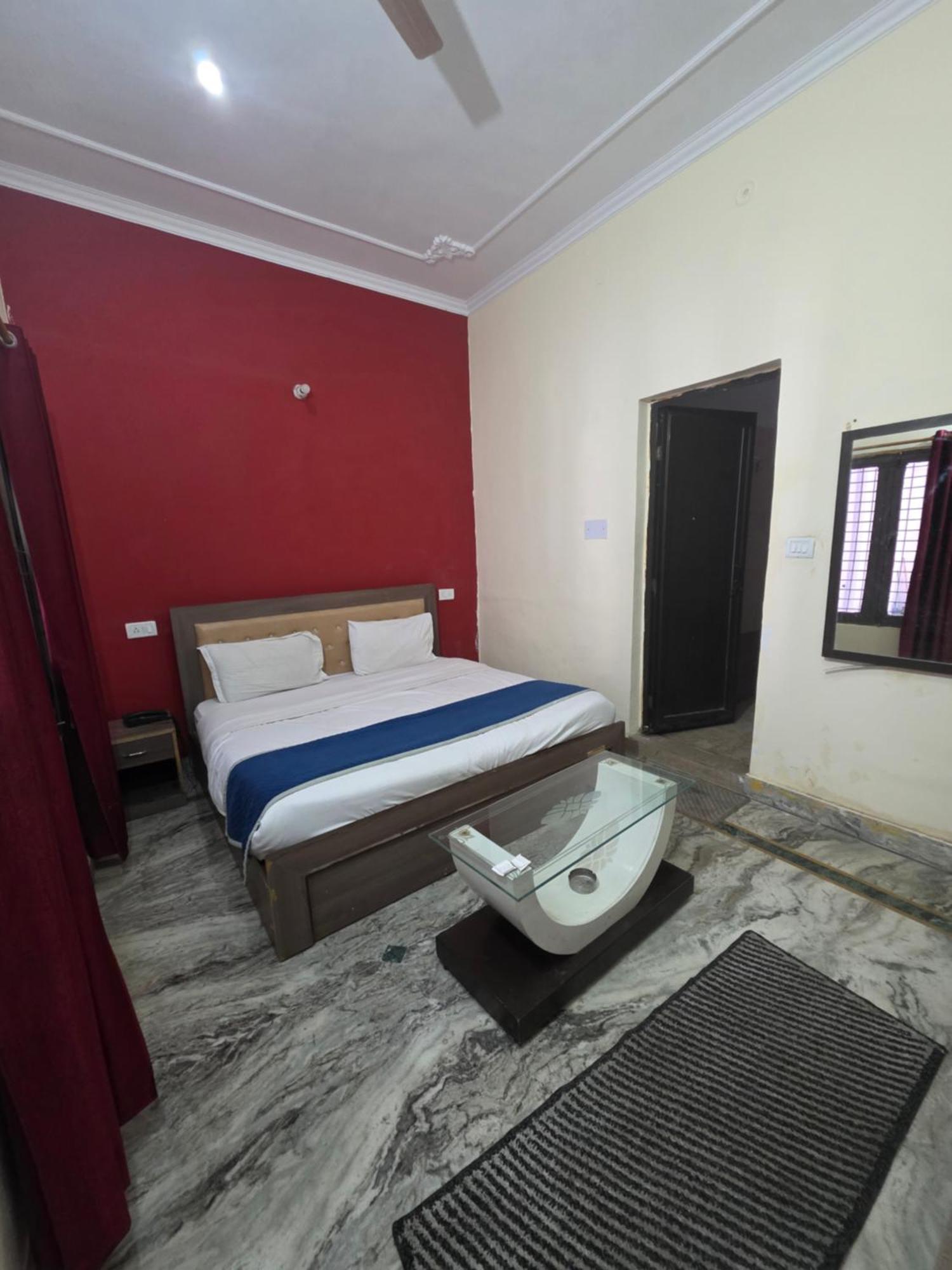 Siddhi Vinayak Hotel And Banquet Бхимтал Экстерьер фото