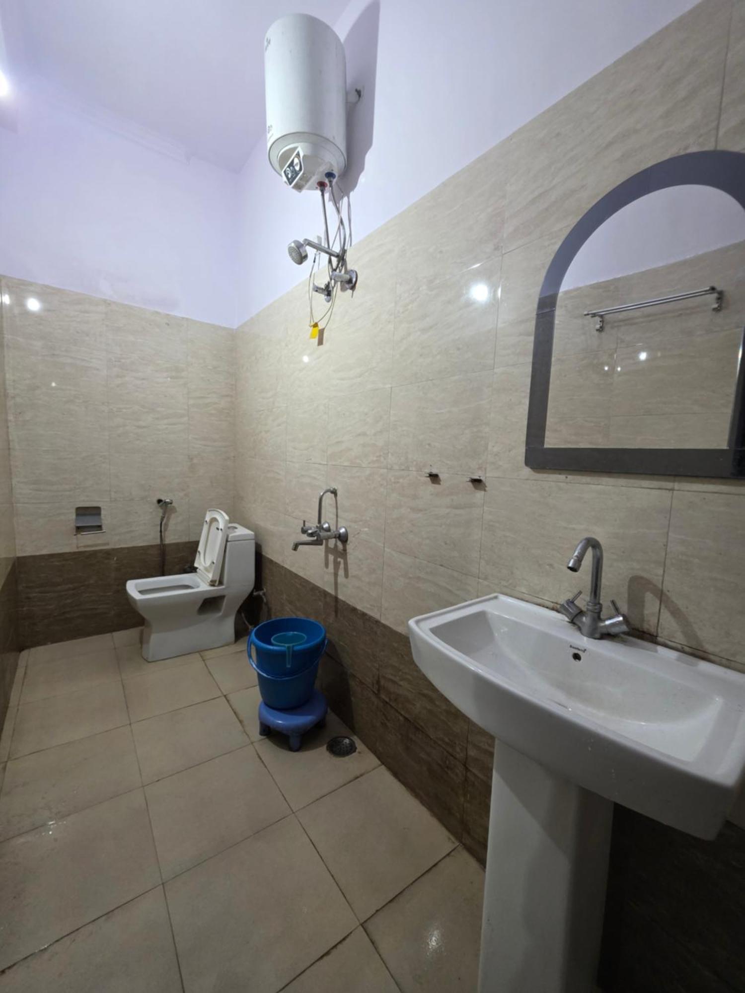 Siddhi Vinayak Hotel And Banquet Бхимтал Экстерьер фото